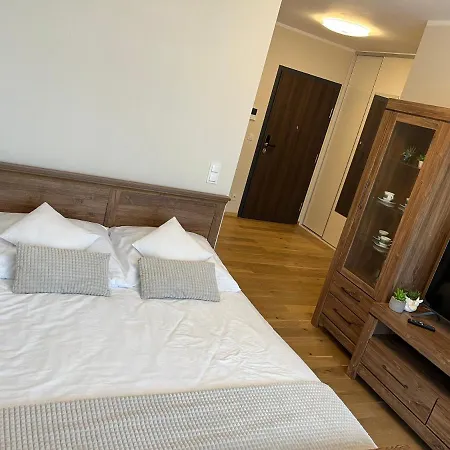 Garbary 234 Parking Free Apartment