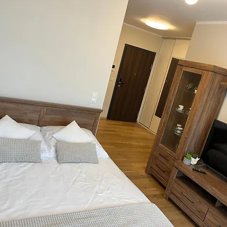 Garbary 234 Parking Free Apartment